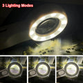 Lupa de mano con luz LED encendida